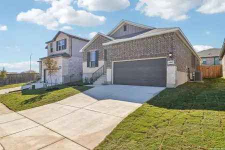 New construction Single-Family house 6462 Comanche Moon Blank, San Antonio, TX 78233 plan Rio Grande (3010) - image