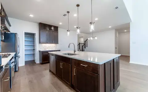 New construction Single-Family house 1713 Blossom Trl, Mesquite, TX 75181 plan Hagen - image 6