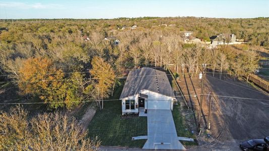 New construction Single-Family house 336 Nene Ln, Bastrop, TX 78602 - image