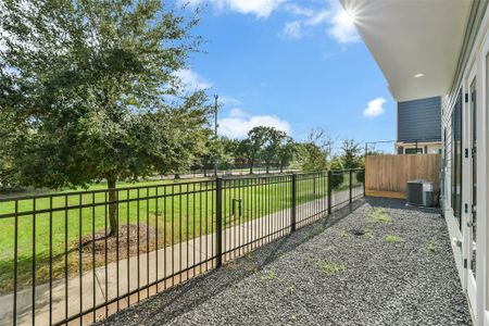 New construction Single-Family house 3521 Harvest Dance Dr, Houston, TX 77008 - image