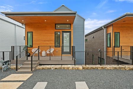 New construction Single-Family house 900 S 2Nd St, Unit 3, Austin, TX 78704 - image