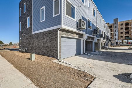 New construction Townhouse house 378 Geneva St, Aurora, CO 80010 Lowry- photo 11 11