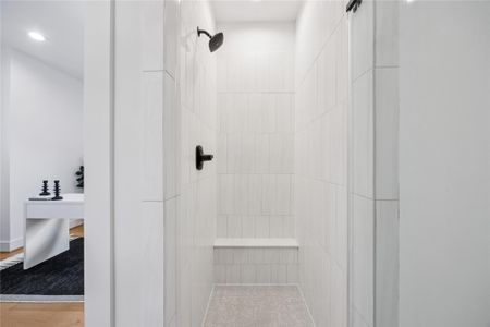 New construction Single-Family house 2814 Mills St, Houston, TX 77026 - image 13