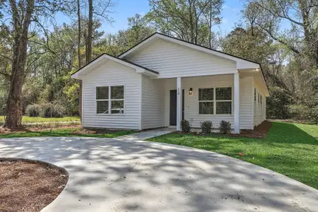 New construction Single-Family house 118 Blanchard St, Walterboro, SC 29488 - image