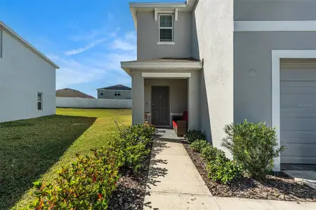 New construction Single-Family house 13721 Thimbleberry Dr, Dade City, FL 33525 - image