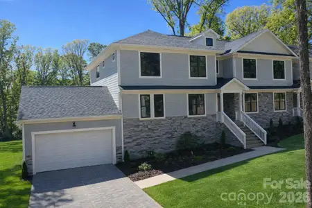 New construction Townhouse house 4304 Tangle Dr, Charlotte, NC 28211 - image
