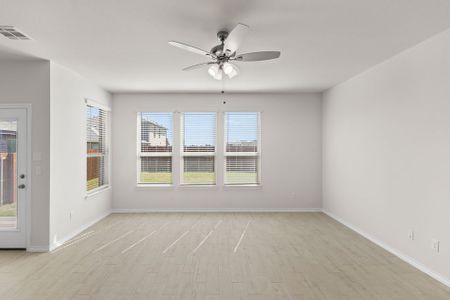 New construction Single-Family house 1620 Macadamia Ct, Aubrey, TX 76227 plan Mulberry - image 11