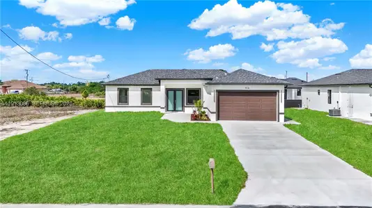 New construction Single-Family house 916 Manresa Ave S, Lehigh Acres, FL 33974 - image