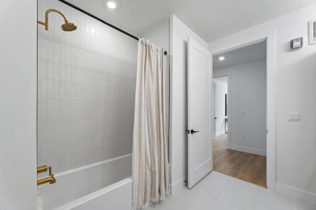 New construction Condo/Apt house 1701 Simond Ave, Unit 408, Austin, TX 78723 - photo 8 8