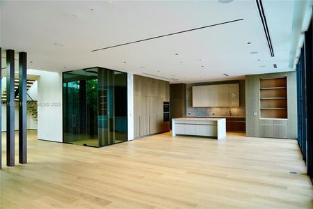 New construction Single-Family house 1041 N Venetian Dr, Miami, FL 33139 - image