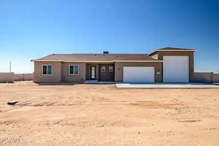 New construction Single-Family house 25113 W Lowden Rd, Wittmann, AZ 85361 - image