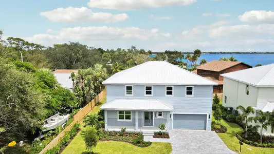 New construction Single-Family house 1023 Ne Orange Ave, Jensen Beach, FL 34957 - image