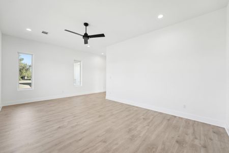 New construction Single-Family house 116 Mitchell Creek Dr, Horseshoe Bay, TX 78657 null- photo 23 23
