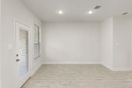 New construction Townhouse house 2630 Copper Breaks St, Dallas, TX 75227 plan Amber - image 20