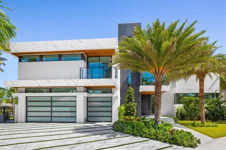 New construction Single-Family house 1555 Se 14Th Ct, Deerfield Beach, FL 33441 - image