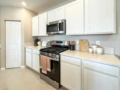 New construction Single-Family house 5987 Nw Pickering Dr, Port St. Lucie, FL 34987 - image