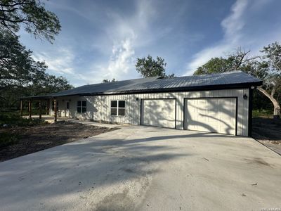 New construction Single-Family house 2379 County Rd 185, Karnes City, TX 78118 - image