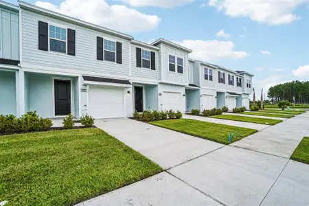 New construction Townhouse house 6868 Holcombe Down Dr, Zephyrhills, FL 33541 plan Leila III - image