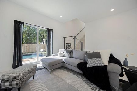 New construction Single-Family house 1810 Kraft St, Dallas, TX 75212 null- photo 26 26