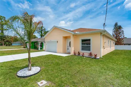 New construction Single-Family house 725 Indiana St, Daytona Beach, FL 32114 - image