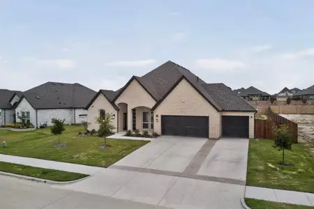 New construction Single-Family house 1814 Briarwood W, Midlothian, TX 76065 - image