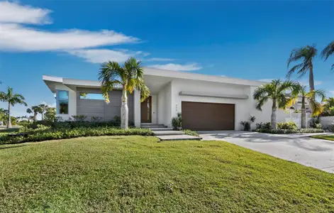 New construction Single-Family house 656 S Owl Dr, Sarasota, FL 34236 - image