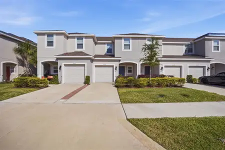 New construction Townhouse house 2407 Paravane Wy, Wesley Chapel, FL 33543 - image