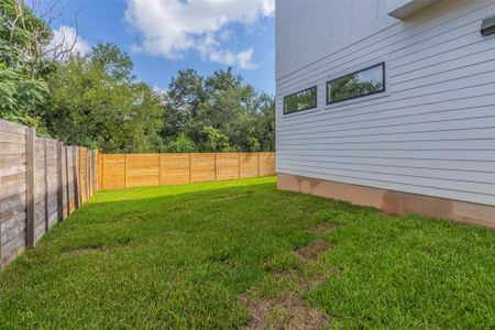 New construction Single-Family house 3508 Pennsylvania Ave, Unit 1, Austin, TX 78721 null- photo 23 23