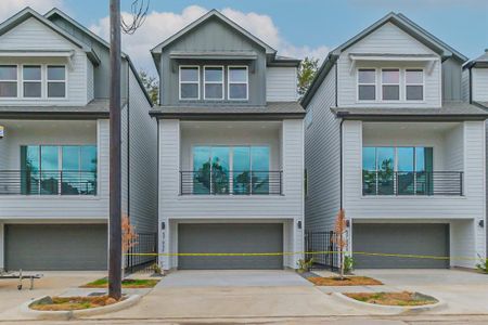 New construction Single-Family house 5703 Balbo Street, Unit E, Houston, TX 77091 - photo 0