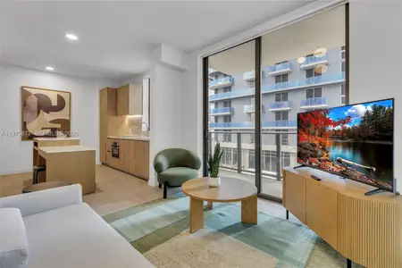 New construction Condo house 11 Ne 6 St, Unit 407, Miami, FL 33132 - image