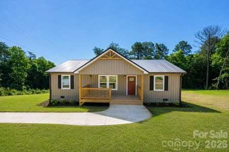 New construction Single-Family house 2017 Bailey Dr, Hickory, NC 28601 - image