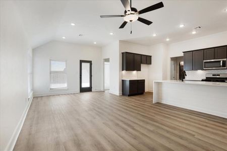 New construction Single-Family house 4300 Hummingbird Dr, Sherman, TX 75092 - image 12