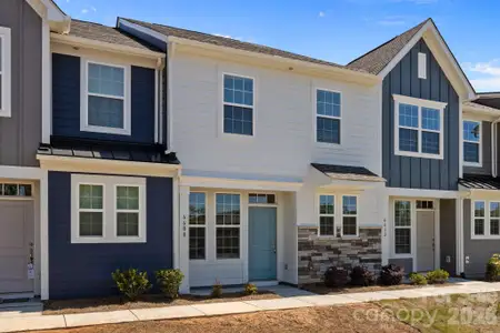New construction Townhouse house 2966 Clyde Dr, Charlotte, NC 28208 plan Rochester - image