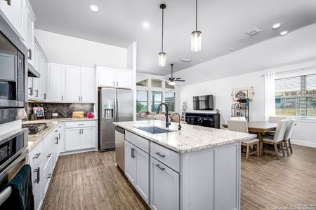 New construction Single-Family house 1490 Quarry Rock, New Braunfels, TX 78132 - image 8