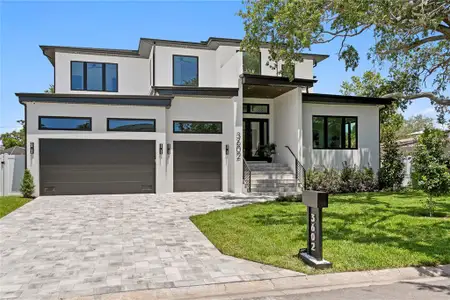 New construction Single-Family house 3602 S Belcher Dr, Tampa, FL 33629 - image