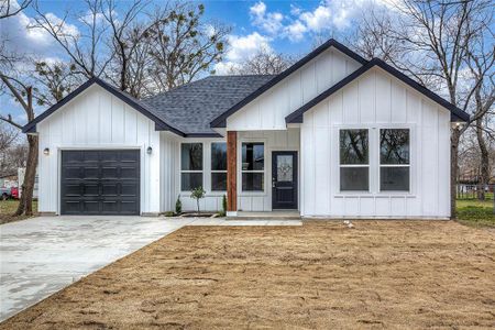 New construction Single-Family house 1505 Division St, Commerce, TX 75428 null- photo 0