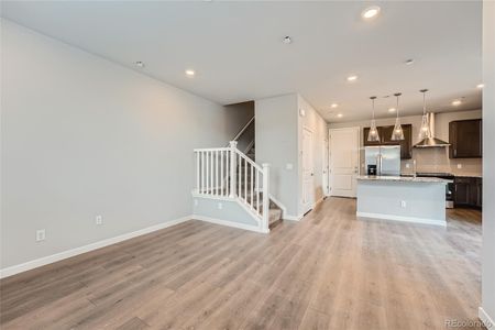 PHOTOS OF SIMILAR HOME. DIFFERENT COLOR SCHEME