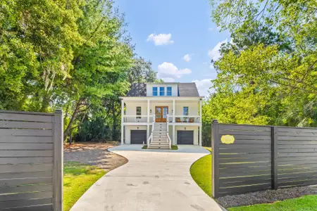New construction Single-Family house 1216 Old Towne Rd, Charleston, SC 29407 - image