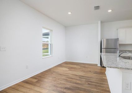 The dining area is ready for you to be able to enjoy your first dinner in your new home!