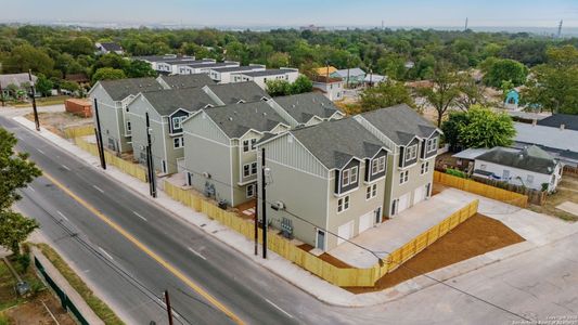 New construction Multi-Family house 1510 S Walters, San Antonio, TX 78210 - image