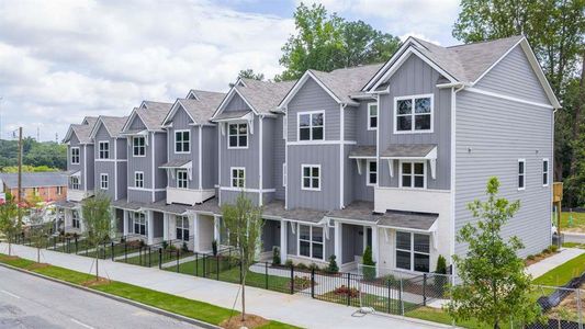 New construction Townhouse house 1333 Lakota Pl, Atlanta, GA 30315 - image