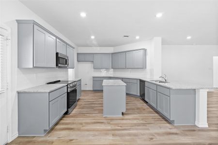 New construction Single-Family house 12384 Lake Conroe Hls, Willis, TX 77318 - image 7