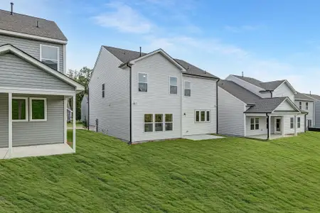 New construction Single-Family house 80 Summer Mist Ln, Clayton, NC 27527 plan Huntley - image 4