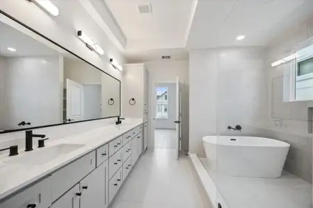 New construction Single-Family house 3707 Somerset York Ln, Houston, TX 77055 - image 6