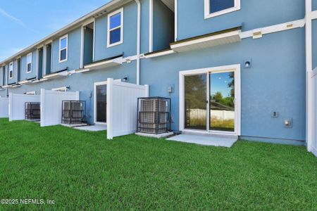 New construction Townhouse house 741 Sailor Grove Ln, Jacksonville, FL 32221 - image