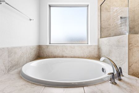 New construction Single-Family house 100 Annabel Dr, Paradise, TX 76073 plan The Granger - image 9