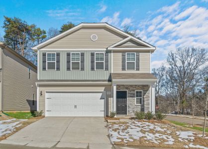 New construction Single-Family house 4040 Stoneygreen Lane, Charlotte, NC 28215 - photo 0