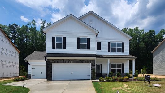 New construction Single-Family house 1478 Draw Bridge Ln, Fayetteville, NC 28312 plan The McGinnis - image