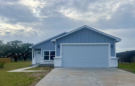 New construction Single-Family house 811 Polk, Beeville, TX 78102 - image