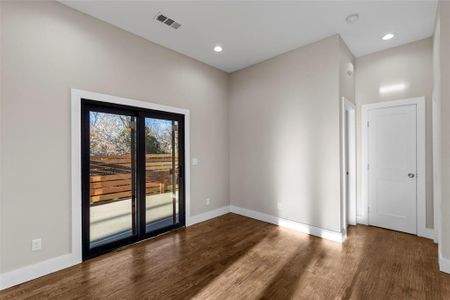 New construction Single-Family house 548 Faulk St, Dallas, TX 75203 null- photo 19 19